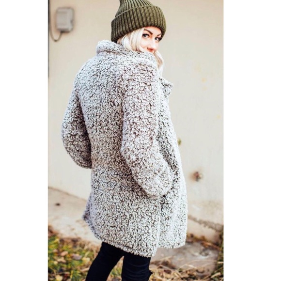 Women's Fleece Open Sherpa Coat With Pockets - Picture 3 of 8